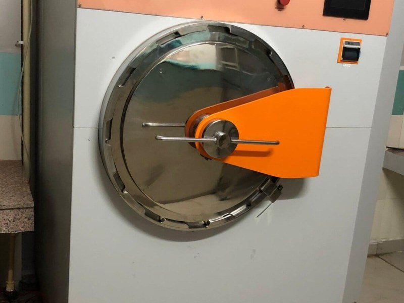 Medical grade Class-B autoclave and instrument sterilization unit